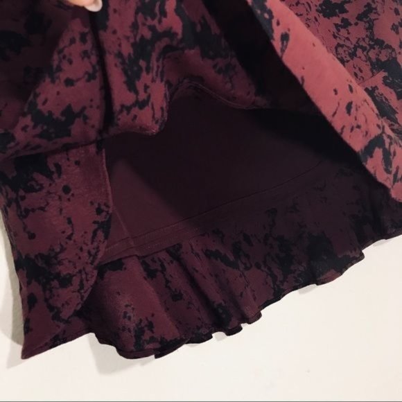 BANANA REPUBLIC Ruffle Flounce Hem Marble Printed Mini Skirt Size 2 - Picture 3 of 9